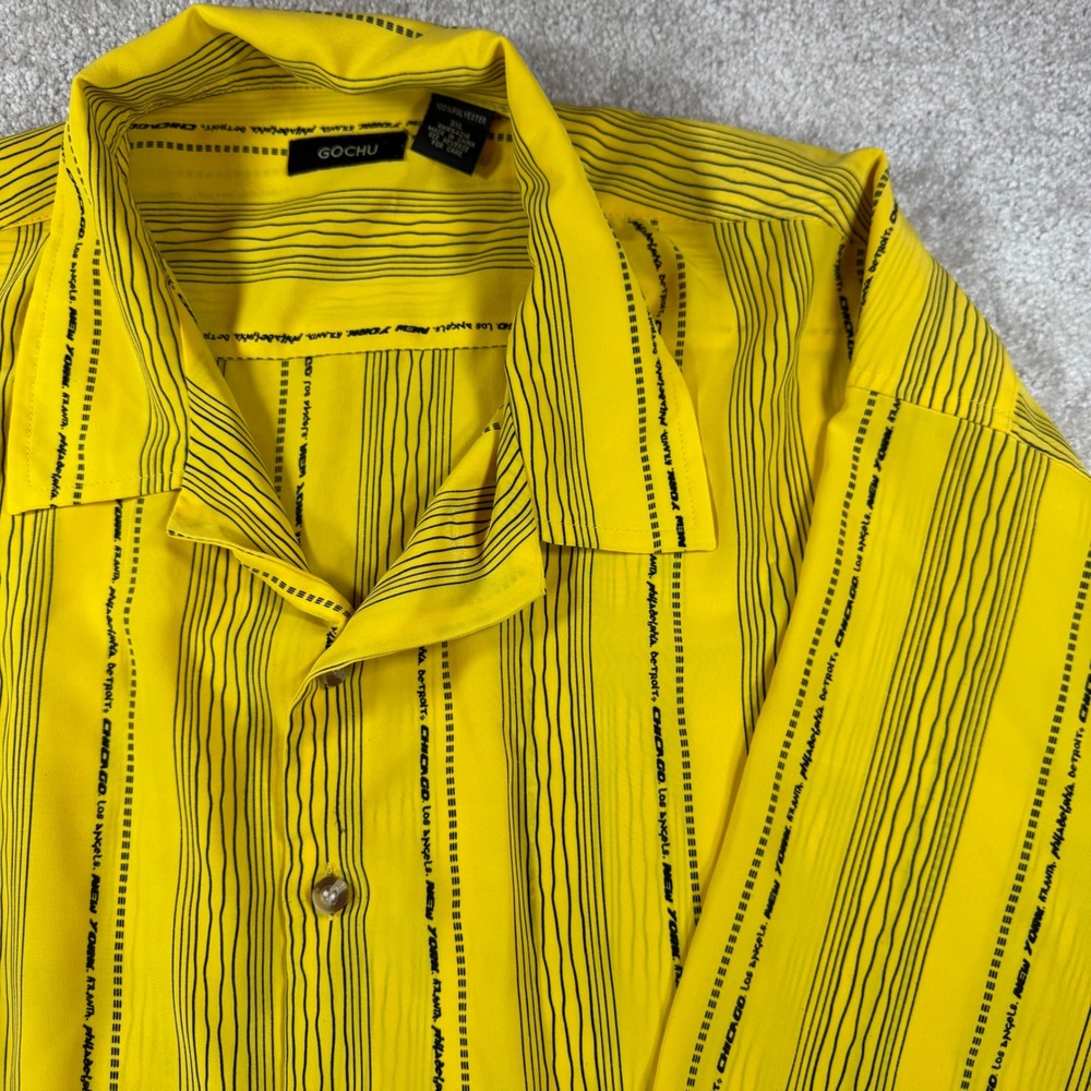Gochu Mens 3XL Yellow Black Striped City Text Short Sleeve Button Front Shirt